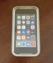 ***New Apple iPod Touch 7th Generation 32GB - (Space Gray) SEALED!