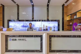 麗楓酒店珠海拱北口岸廣場輕軌總站店Lavande Hotels Zhuhai Gongbei Port Square Light Rail Terminal