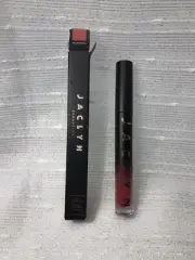 NEW Jaclyn Cosmetics Poutspoken Liquid Lipstick Shade IN CONTROL Damaged Box