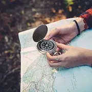 [RIZGHWOY] Vintage Zink Alloy Flip-Open Pocket Watch Compass for Outdoor Navigation, Suitable for Outdoor Air Enthusiasts