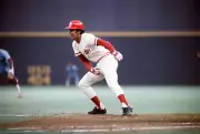 Dave Concepcion Of The Cincinnati Reds 1980 Baseball Photo 4