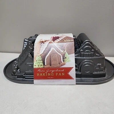 Nordic Ware GINGERBREAD HOUSE Pan DUET 3D Cottage Cast Aluminum 2 Section 5 Cup