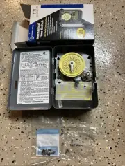 intermatic T174 The Skipper - Mechanical Time Switch, 40A, DPST (208-277V)