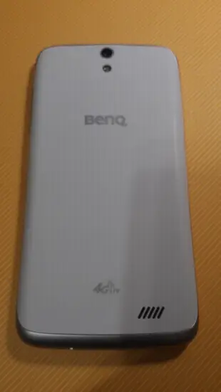 明碁BenQ F5 智慧型手機16GB 4G LTE
