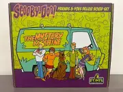 Scooby-Doo! Friends & Foes Deluxe 5 Points Boxed Set - Brand New!