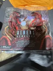 NECA ALIENS GENOCIDE 2 Pack Red Xenomorphs Toys R Us Exclusive RARE NIB Big Chap
