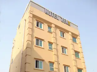 Hotel Zero