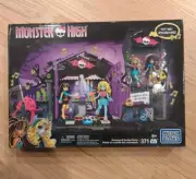 2015 Mega Bloks Monster High Graveyard Garden Party NIB never opened