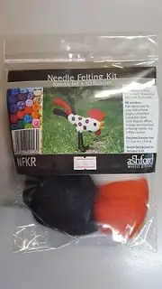 Ashford Needle Felting Kit Rooster - Includes Felting Needle & Wool NFKR