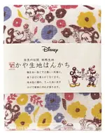 【震撼精品百貨】MICKY MOUSE_米奇/米妮 ~日本DISNEY迪士尼 日本製紗布巾 手帕-米妮&米奇花花*15165