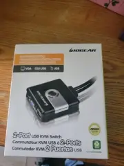 NIB Iogear 2-Port USB Cable KVM Switch One Touch Switching