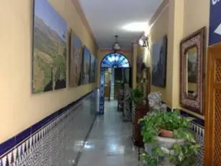 威利跟德爾洛茨旅館Hostal Virgen Del Rocio