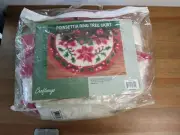 Vintage Latch Hook Christmas Tree Skirt POINSETTIA RING 34" Nos