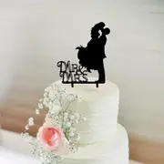 Silhouette Mr & Mrs Wedding Couple Kissing Cake Topper