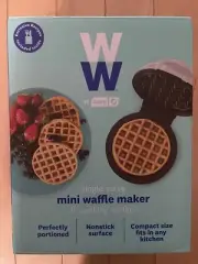 Weight Watchers by Dash Mini Waffle Maker 4 inch New White NEW