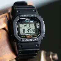 在飛比找露天拍賣優惠-小方塊手錶男頭文字d方形運動防水學生電子錶dw5600e-1