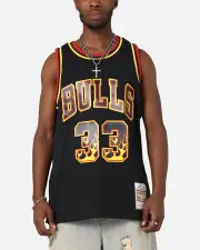 [MITCHELL & NESS] Mitchell & Ness Chicago Bulls Scottie Pippen Legends Jersey Black/grey - Size M M Black/Grey