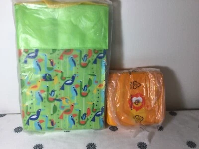 Tupperware Sandwich Keeper and Small Lunch Bag - Brand New