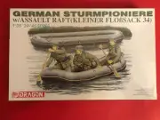 Dragon 6076, 1:35, German Sturmpioniere w/Assault Raft (Kleiner Floßsack 34)