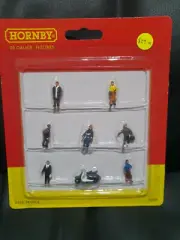 Hornby R7115 City People OO scale