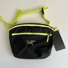 NWT ARCTERYX Mantis 2 Waistpack Fanny Pack Shoulder Bag Black/Euphoria