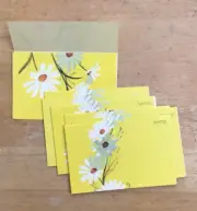 New Vintage 1970’s DAISY POSTALETTES 7 Note Cards