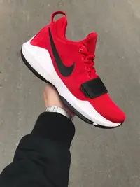 在飛比找Yahoo!奇摩拍賣優惠-NIKE PG 1 泡椒1保罗乔治大學红篮球鞋 878628