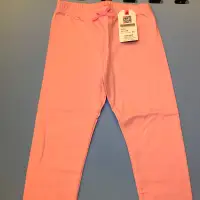 在飛比找蝦皮購物優惠-全新Little moni粉紅色內搭七分褲，尺寸110