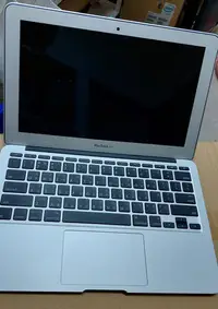 在飛比找Yahoo!奇摩拍賣優惠-超甜甜酬賓價~!!!入門蘋果筆電【Apple】MacBook