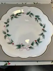 Mikasa Ribbon Holly Serving Plate/Cake Platter 12" Bone China, New In Box