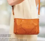Snoopy Luxury Natural Leather One Mile Pochette Shoulder Bag PEANUTS Camel color