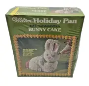 New SEALED 1978 Wilton Holiday Pan Two Piece Bunny Cake Baking Pan Easter RARE