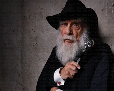 DARK & MYSTERIOUS 8 X 10 OF THE AMAZING RANDI / Archival Magician Photo Reprint