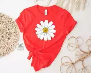 Daisy T-Shirt, Flower T-Shirt, Wildflower T-Shirt, Boho T-Shirt, Floral T-Shirt