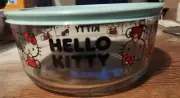 Pyrex Hello Kitty 7-Cup Glass Storage Bowl with Light Blue Plastic Lid