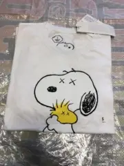 Snoopy m28 Cows Collaboration T -Shirt Uniqlo