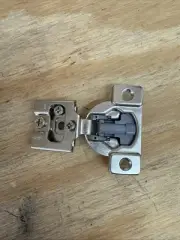 25 In total of 1/2 Overlay Soft Close Hinges for Kitchen Cabinet Satin Nickel