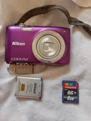 【MINT】Nikon COOLPIX S3300 16.0 MP Digital Camera - Purple Japan#2457621