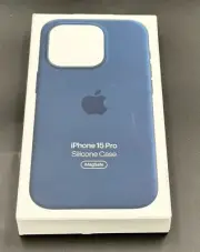 Original iPhone 15 Pro Silicone Case with MagSafe - Storm Blue