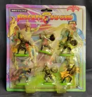 VINTAGE BRITAINS KNIGHTS OF THE SWORD 6 BLACK KNIGHT FOOT SOLDIERS CARD SEALED.