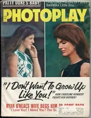 MAG: Photoplay Magazine June 1971- Jackie Onassis- Patty Duke- Doris Day