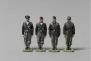 Thomas Gunn Miniatures 1/30th scale SS100 German Tank Crewmen Set