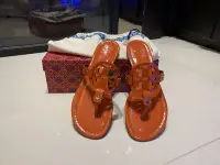 在飛比找Yahoo!奇摩拍賣優惠-（已售出）TORY BURCH 二手正品真皮橘色涼拖鞋7號