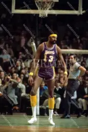 DE937 Wilt Chamberlain LA Lakers Game Action 8x10 11x14 16x20 Photo