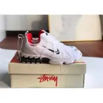 AD-STUSSY X NIKE AIR ZOOM SPIRIDON KK “WHITE/BLACK/RED” 白黑紅