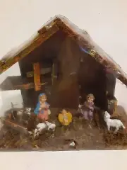 Vintage Italy Nativity Christmas Wooden Manger Stable Set 4 Plastic Figurines...