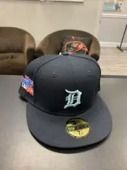 Detroit Tigers 1984 WS Side Patch Navy Cloud UV New Era 59fifty Fitted 7 1/2