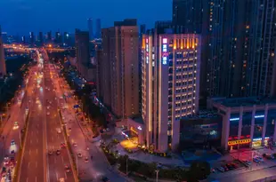 宜尚plus酒店(無錫長江北路店)Echarm Plus Hotel (Wuxi Changjiang North Road)