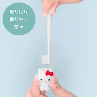日本 Marna 凱蒂貓伸手牙刷架 共2款 坐姿 浴室整潔 Hello Kitty牙刷放置器 擺放 F4