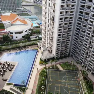 索勒馬爾公園套房公寓 - R US公寓Solemare Parksuites Condominium - Condo R Us